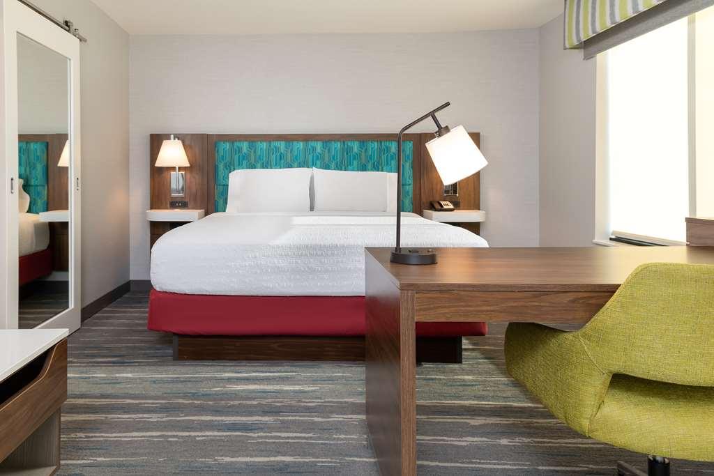 Hampton Inn & Suites Santa Rosa Sonoma Wine Country 部屋 写真