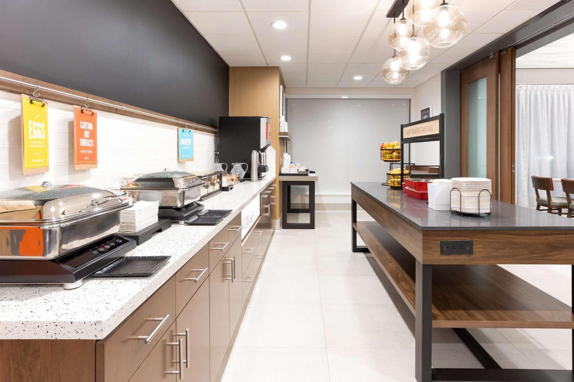 Hampton Inn & Suites Santa Rosa Sonoma Wine Country エクステリア 写真